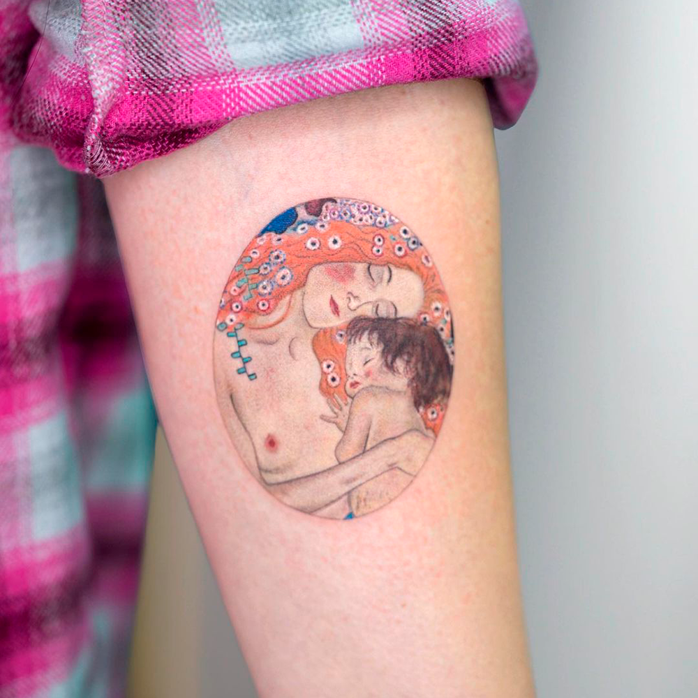 Meyk Belmonte, el tatuador de trazo fino que tatúa a Klimt